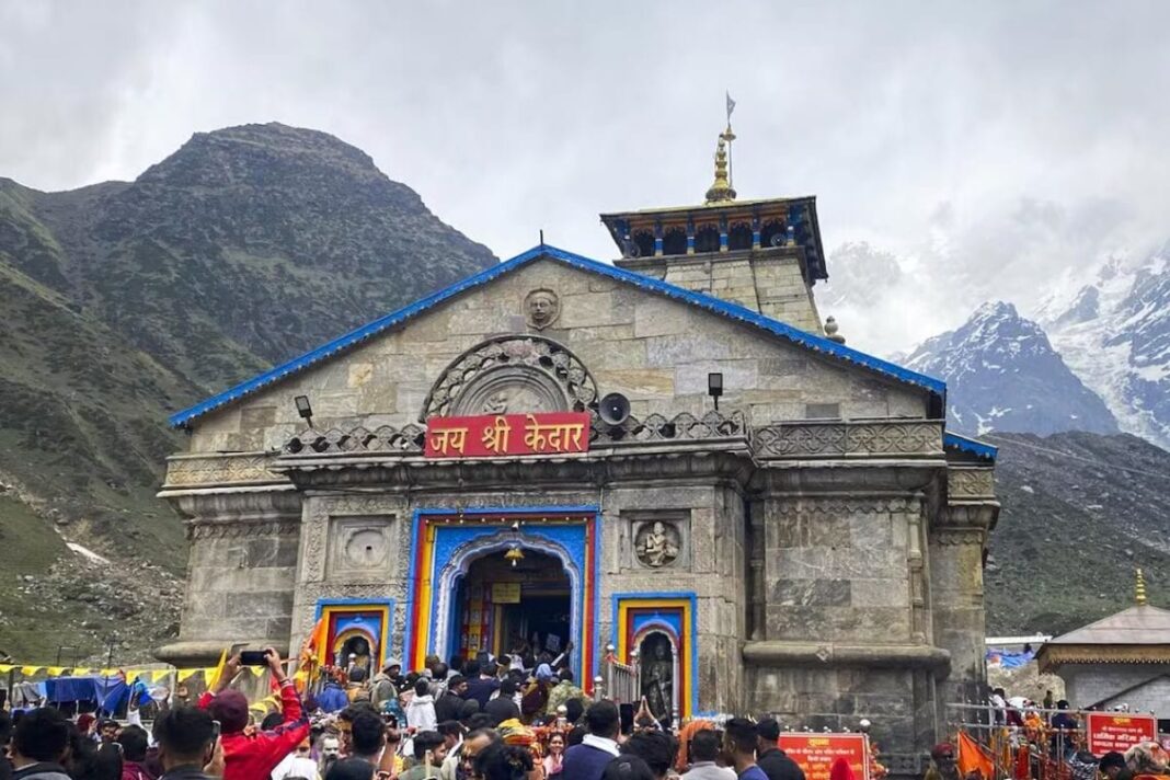 चारधाम यात्रा 2025 किसी खतरे से कम नहीं, पुलिस ने खुद सरकार को भेजी रिपोर्ट..