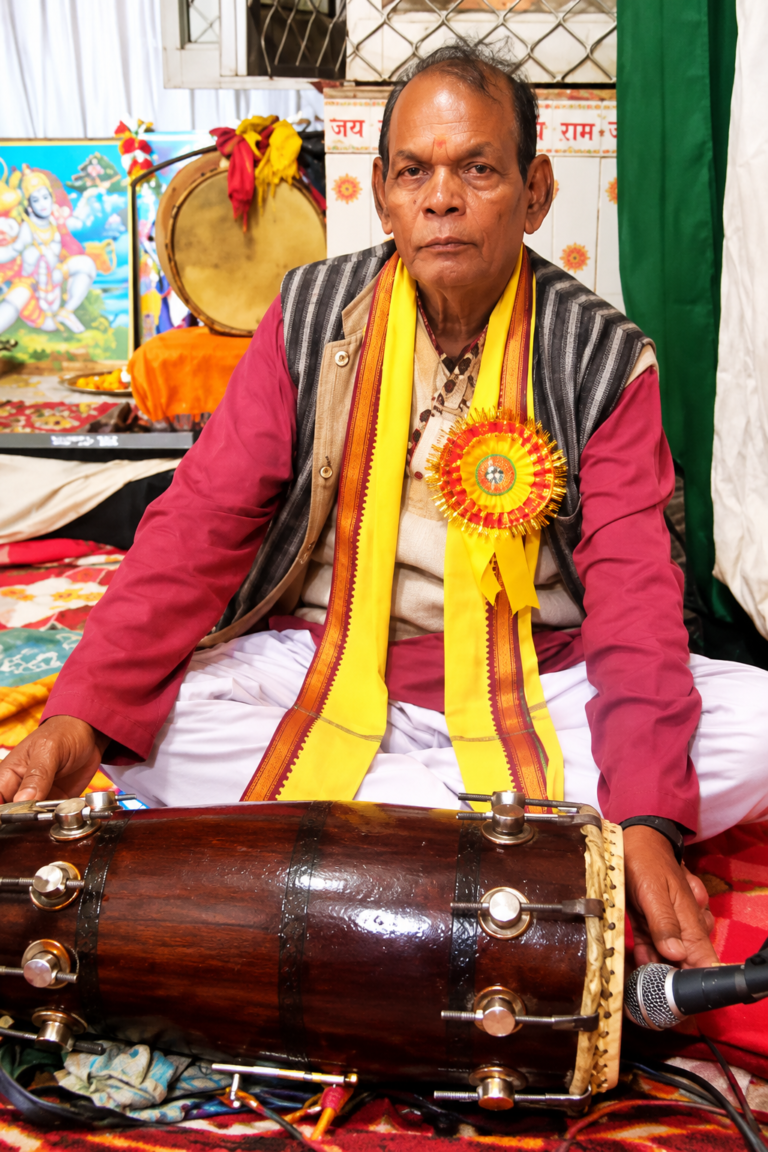 57 साल से रामलीला की शान बने प्रह्लाद सिंह, नाल की थाप से उत्तरकाशी में जीवंत कर रहे संगीत की परंपरा